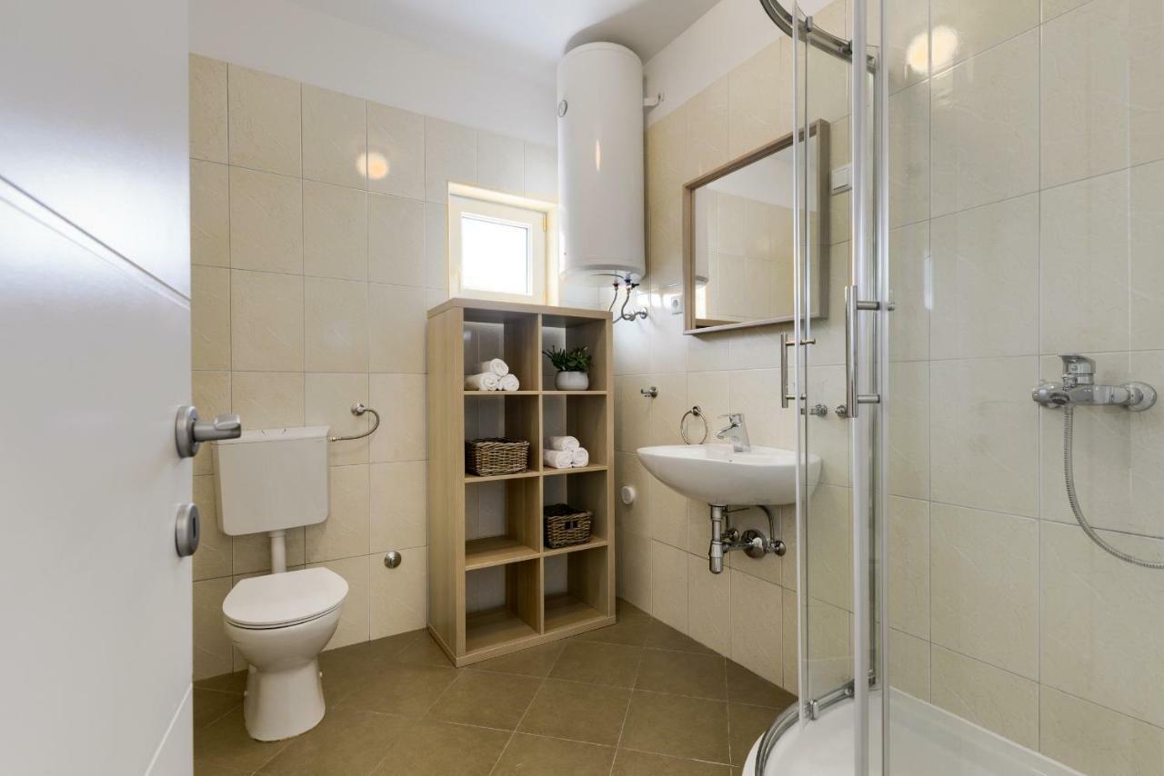 Lrs Apartment In The Center Of 자다르 외부 사진